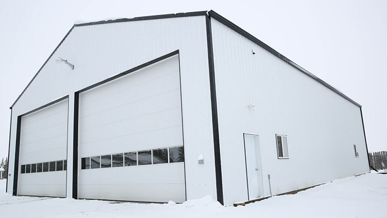 custom-building-shop-white-busby-overhead-doors